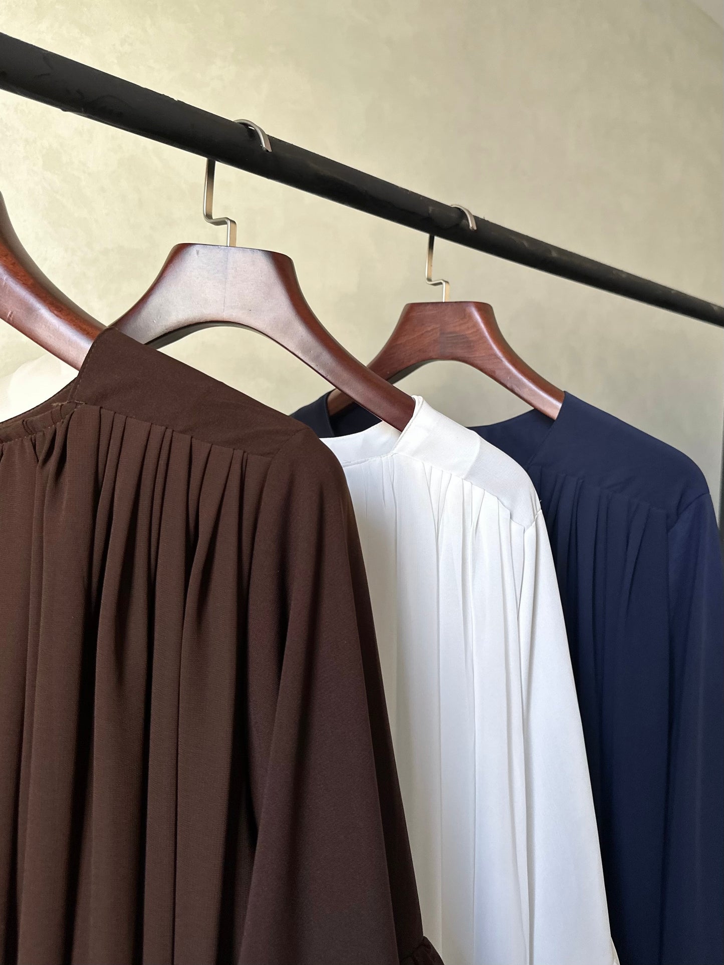 Abaya Rosalia